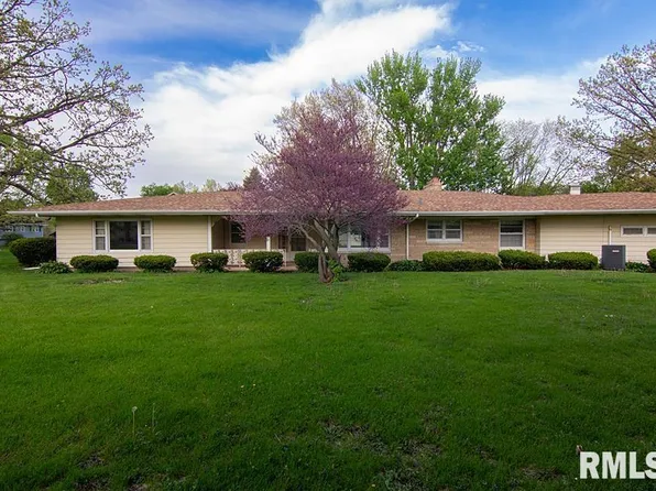 4427 Northwest Blvd, Davenport, IA 52806