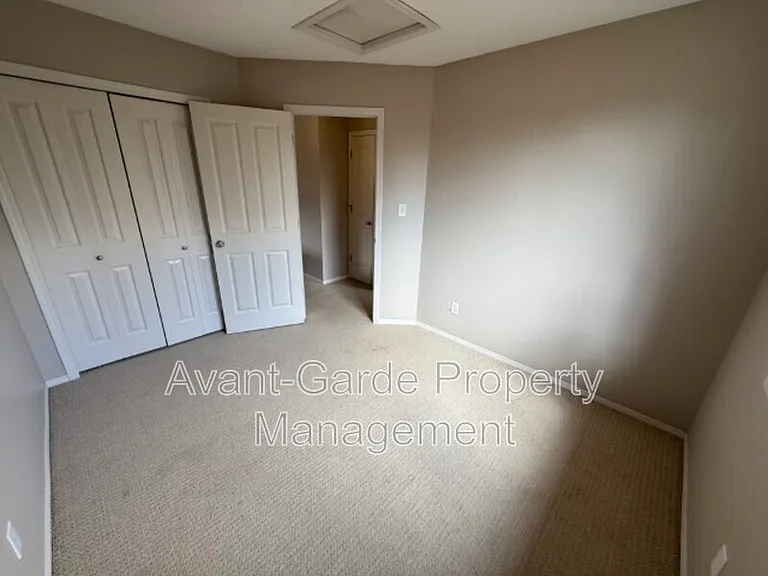 57 Vaughn Ave — Photo 17