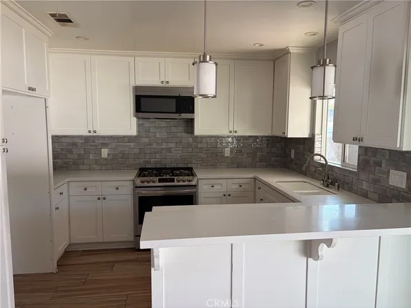19416 Lemay St, Reseda, CA 91335
