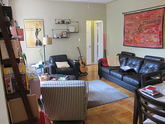 Rented by Realty 2000 Corp | media 65