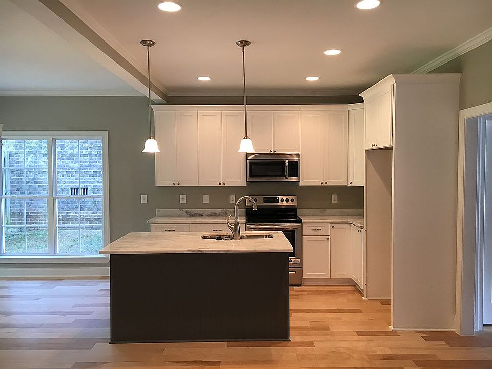 2nd image of 2512 Grier Cir