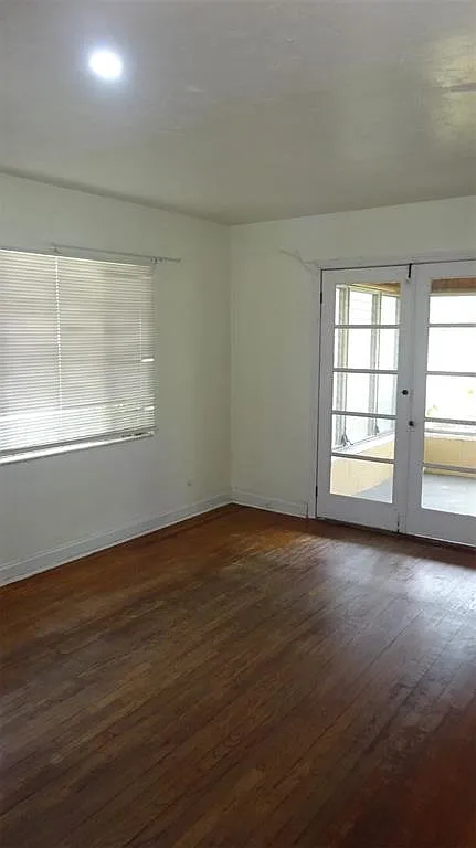 2 bed, 1.0 bath, 1008 sqft, $1,300 — Photo 4