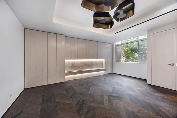 Rented by Compass | media 2