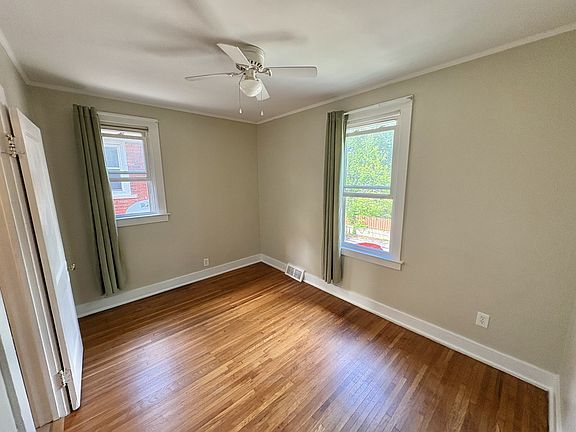 5th image of 1008 Beaconsfield Ave #1S