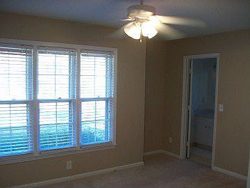 http://www.propertyboss.net/CustomerImages/SWEYER_71385/media/Properties/209%20Friday%20Drive\/zsmall_209FRIDAY%20007.jpg