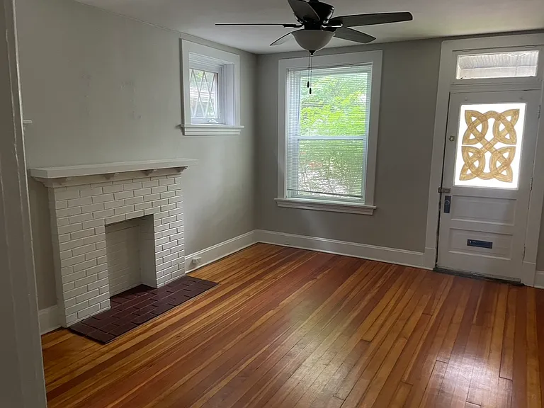 1310 McCausland Ave #1 — Photo 2
