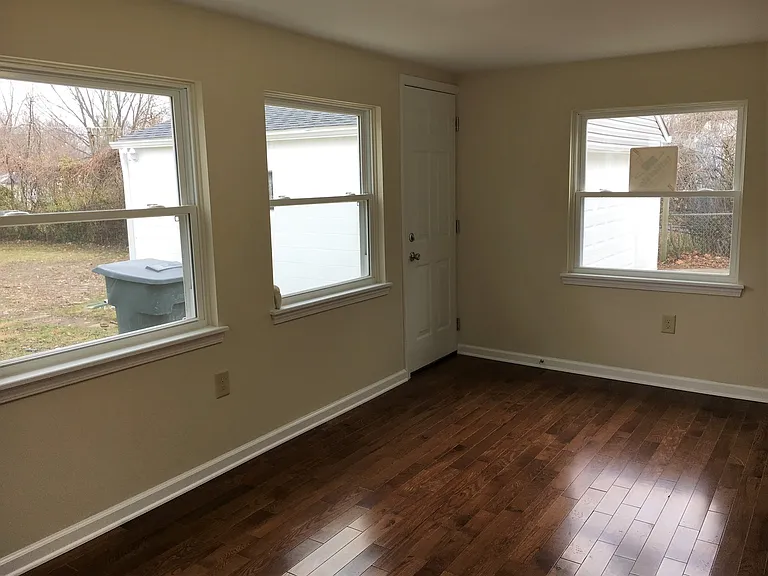 1114 Acton Rd — Photo 11