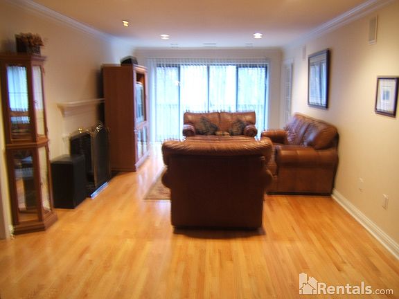 4th image of 4209 Pine Heights Dr NE