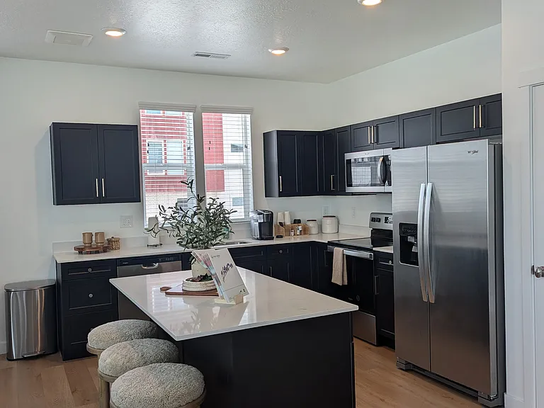 Park Valley Townhomes — Photo 16