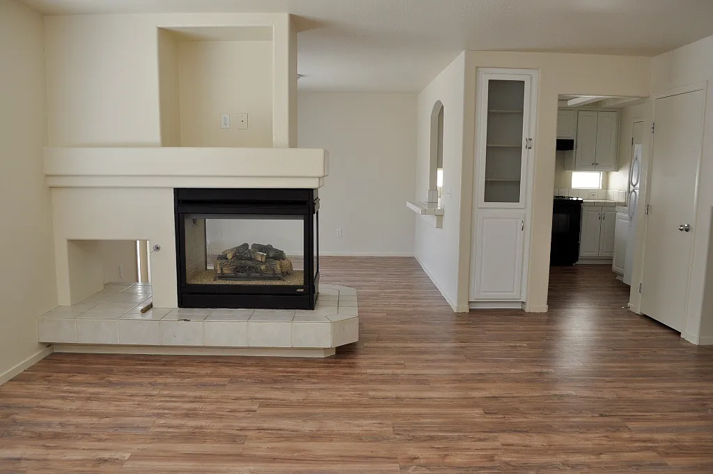 Beautiful Home in Silverado Ranch. — Photo 2