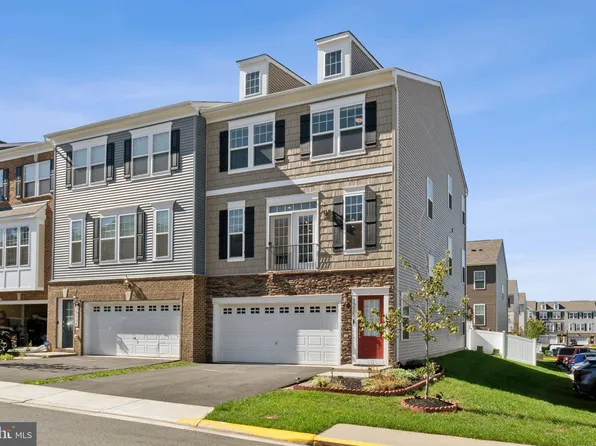 10562 Waterbury Woods Way, Manassas, VA 20112