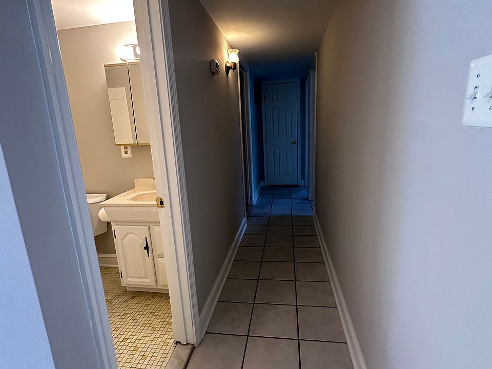 1st image of 4214 Evergreen Dr