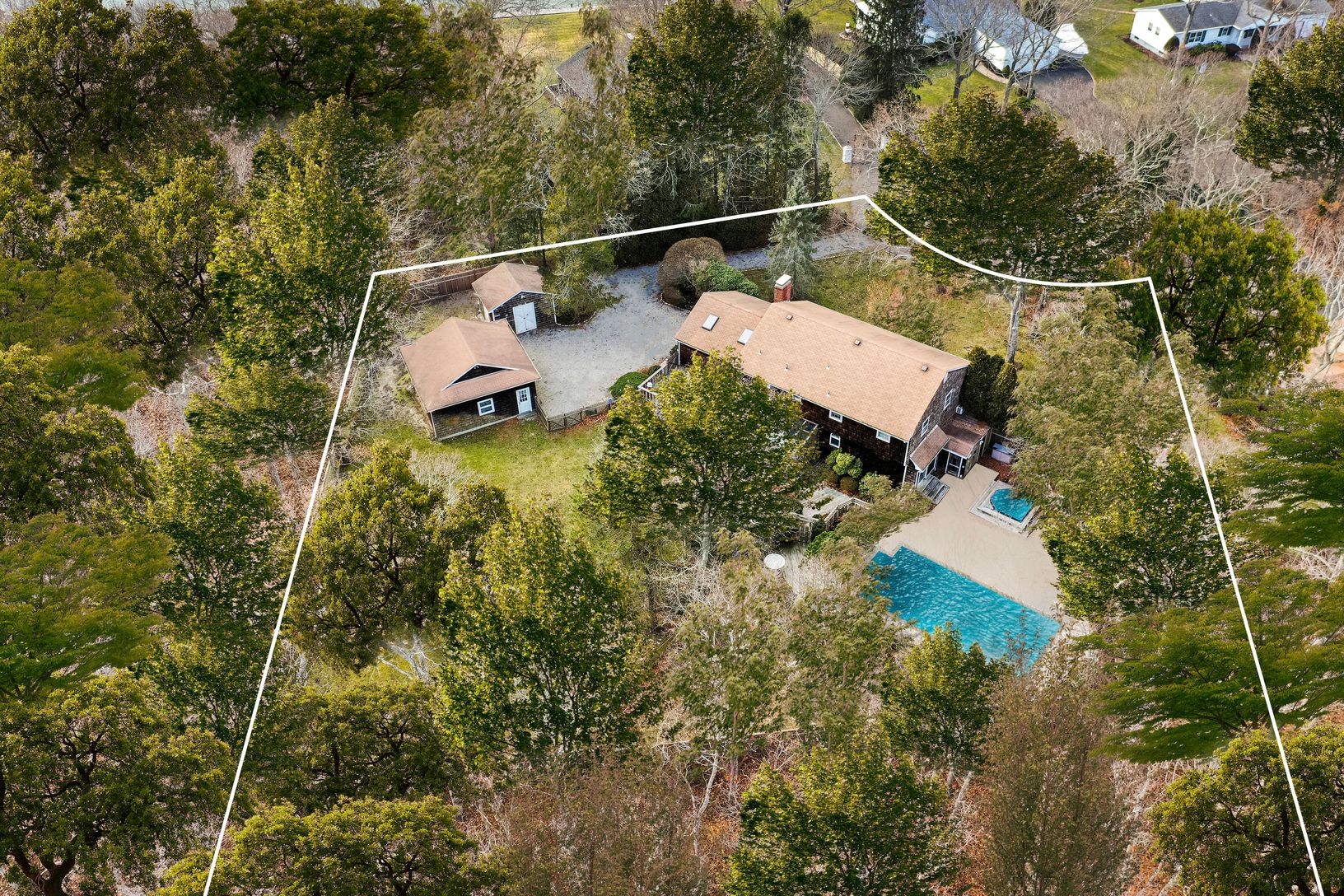  Private Cul-de-sac Location
