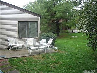 5th image of 92 Duck Pond Dr