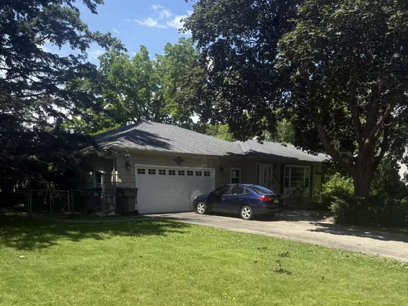6208 Hillside Rd, Edina, MN 55436