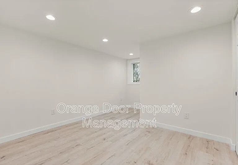 7727 Jones Ave NW — Photo 22