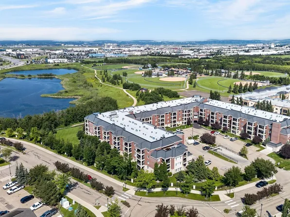 300 Palisades Way #123, Strathcona County, AB T8H 2T9