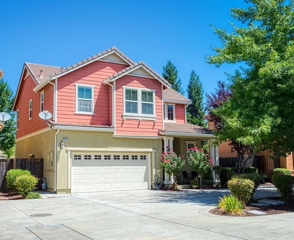 9345 Vintner Cir photo 1