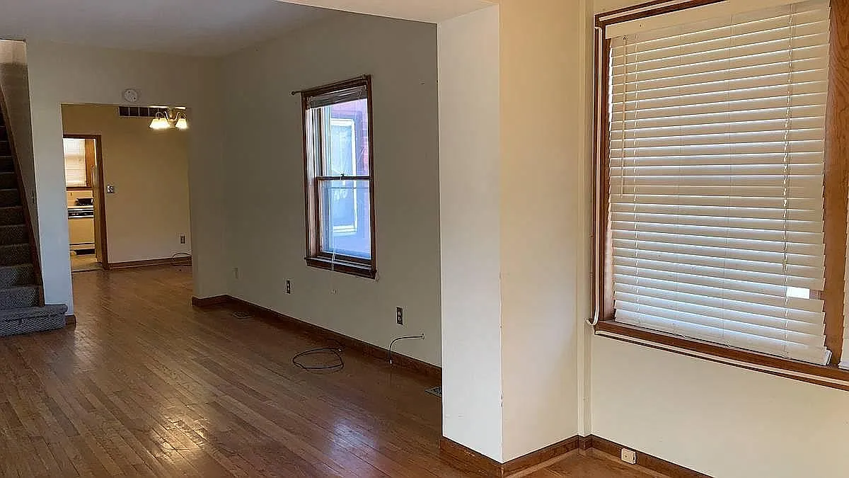 2 bed, 1925 sqft, $1,295 — Photo 1