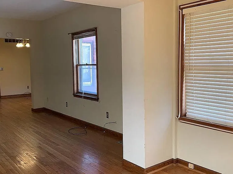 5972 Hyslop Pl — Photo 1