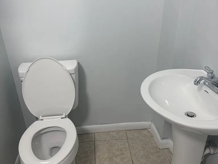 47 York Rd — Photo 5