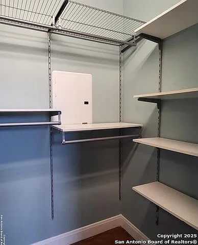831 S Flores #3104 — Photo 11
