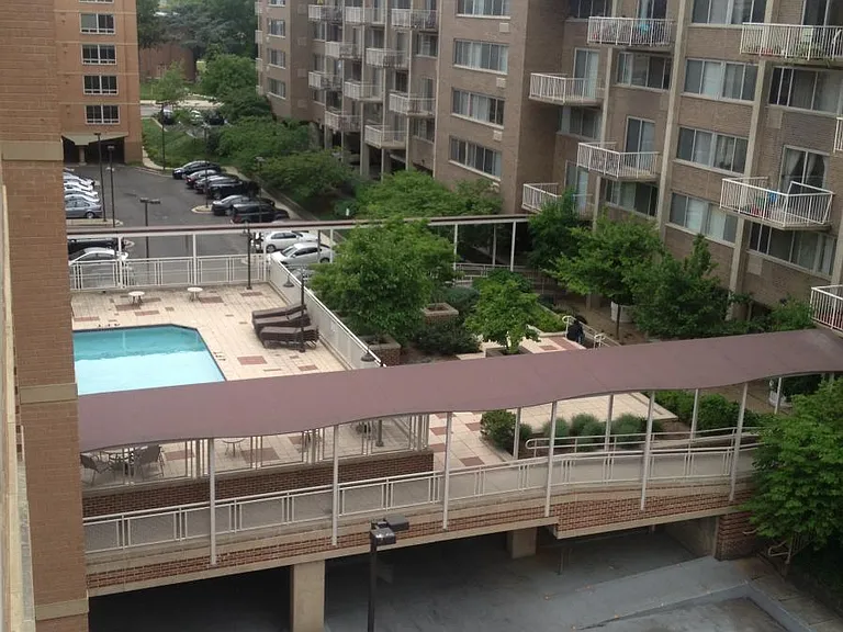 350 G St SW — Photo 28