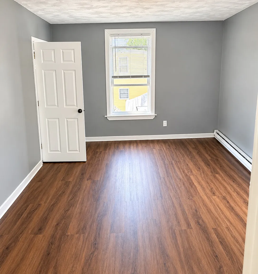 2 bed, 1250 sqft, $2,350 — Photo 4