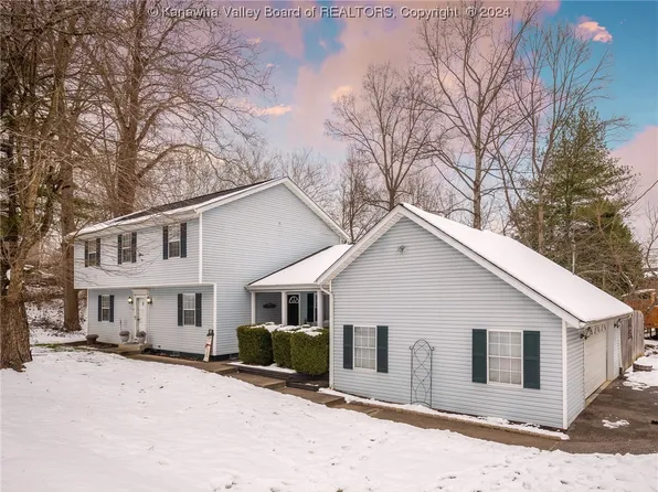 207 Beechwood Ests, Scott Depot, WV 25560