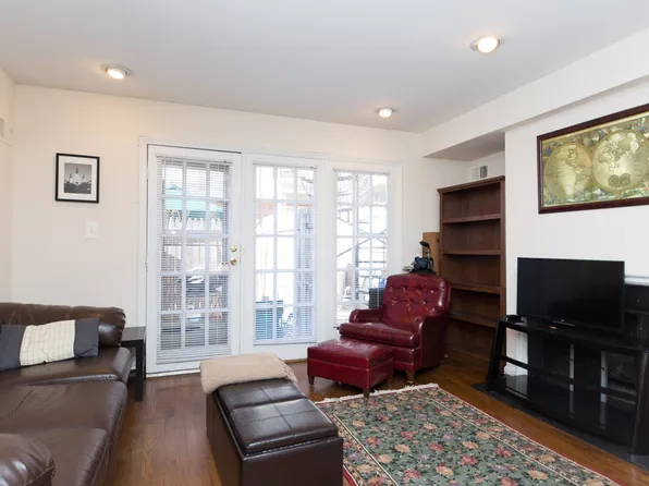 4450 Macarthur Blvd NW, Washington, DC