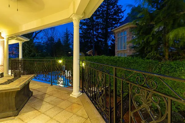 Sold by Robert DeFalco Realty | media 44