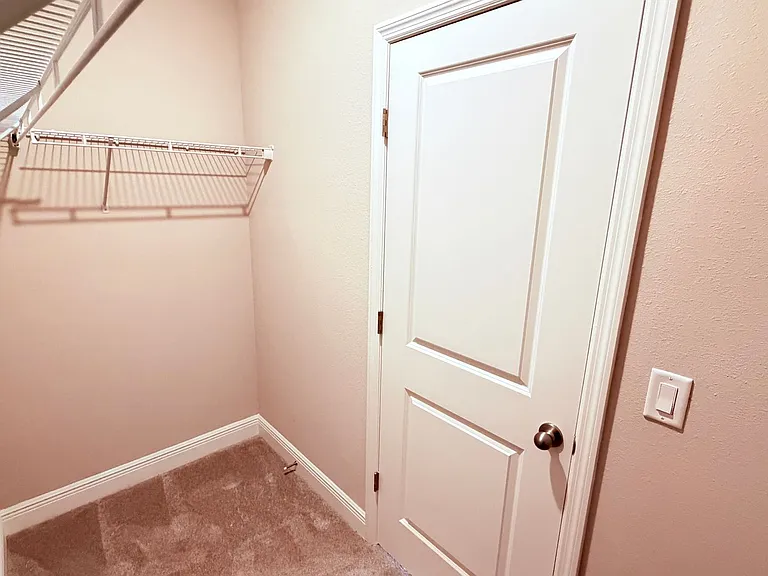 6495 Cyrils Dr — Photo 20