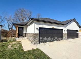 2767 S Meadowlark Ave, Springfield, MO 65807