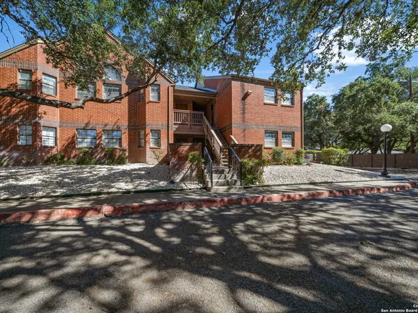 7930 Roanoke Run #1111, San Antonio, TX 78240