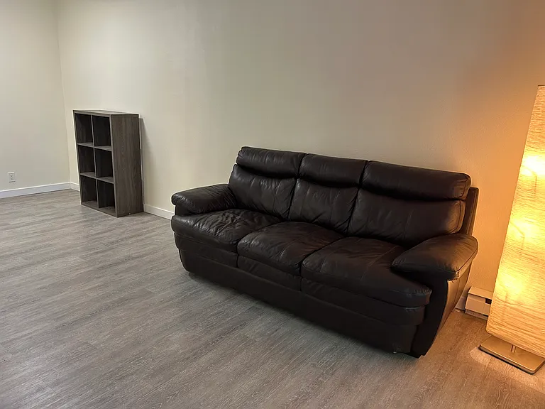 1630 Quadra St #306 — Photo 7