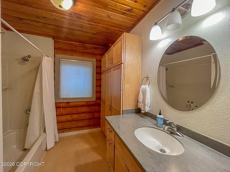 8300 Robert Dr — Photo 6