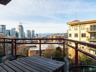 711 E Denny Way UNIT 401, Seattle, WA, 98122
