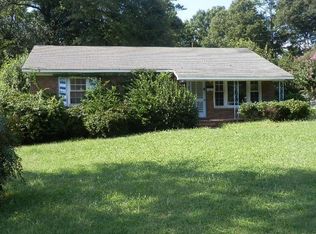 3700 Seaman Dr, Charlotte, NC