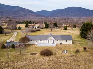 200 Graywinds Ln, Nellysford, VA 22958