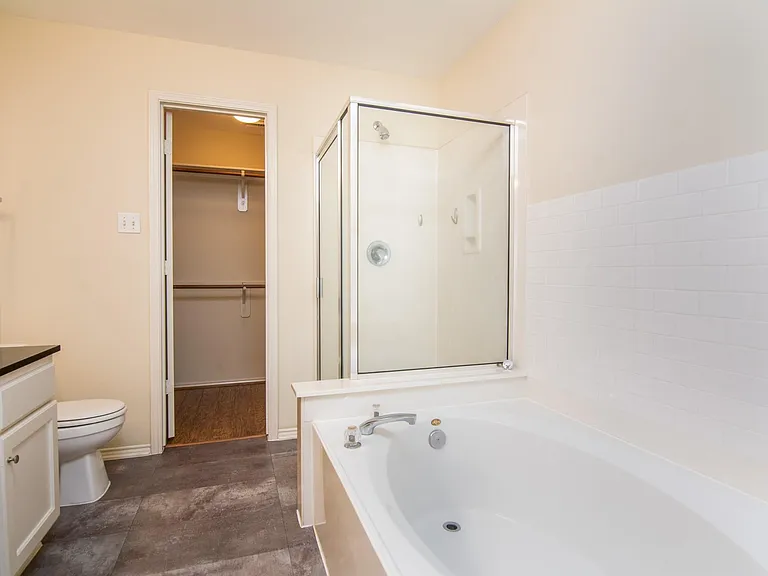 127 N Villa Oaks Dr — Photo 23