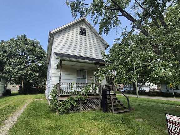 2nd image of 506 Hall St NW