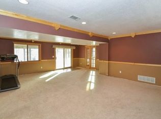 13000 Oakwood Dr, Rogers, MN 55374