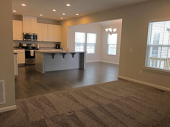 5th image of 1597 Sefton Dr