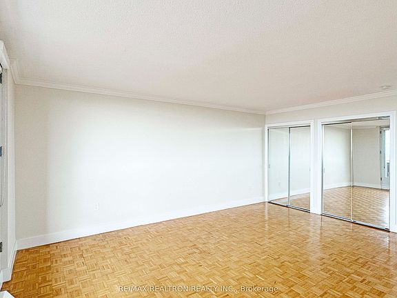 4th image of 666 Spadina Ave #2402