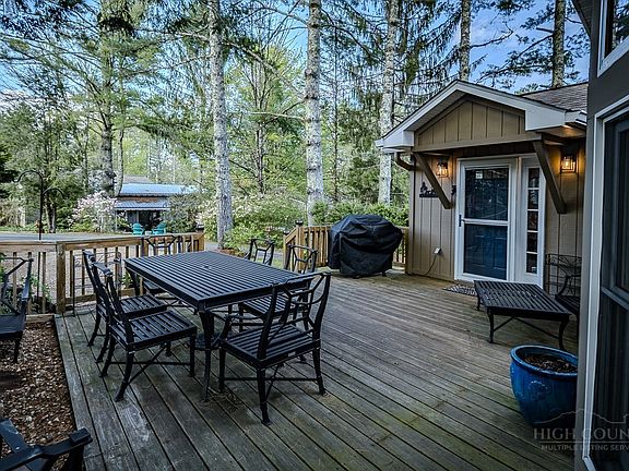 3rd image of 88 Trillium Road