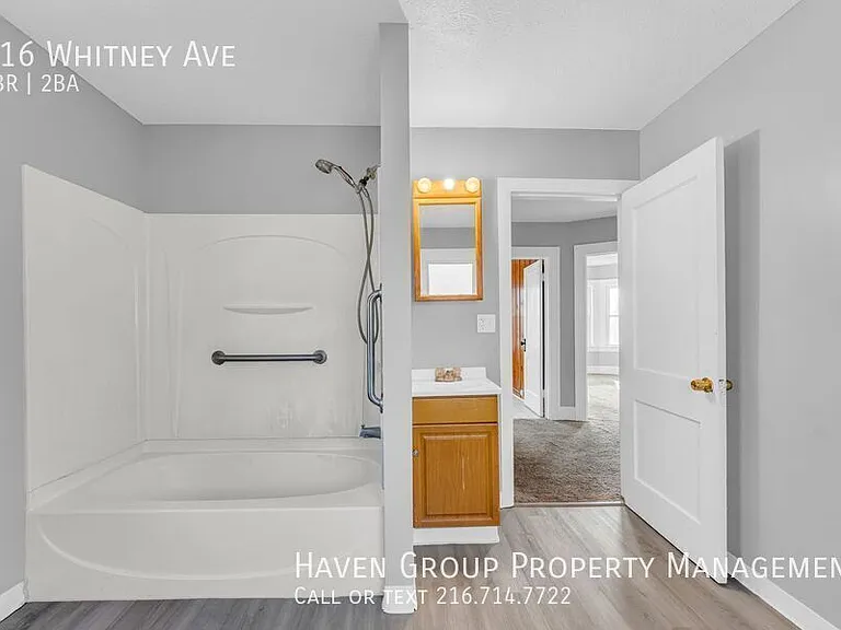 516 Whitney Ave — Photo 25