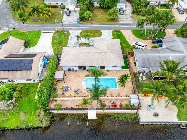 2586 SW 10th Street, Boynton Beach, FL 33426