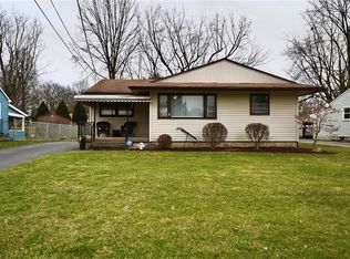 1521 Gypsy Ln, Niles, OH 44446