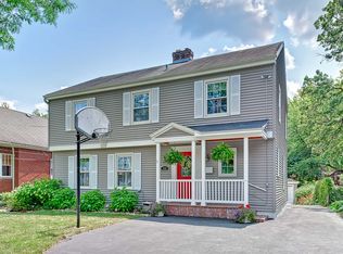 335 Hawthorne Blvd, Glen Ellyn, IL 60137