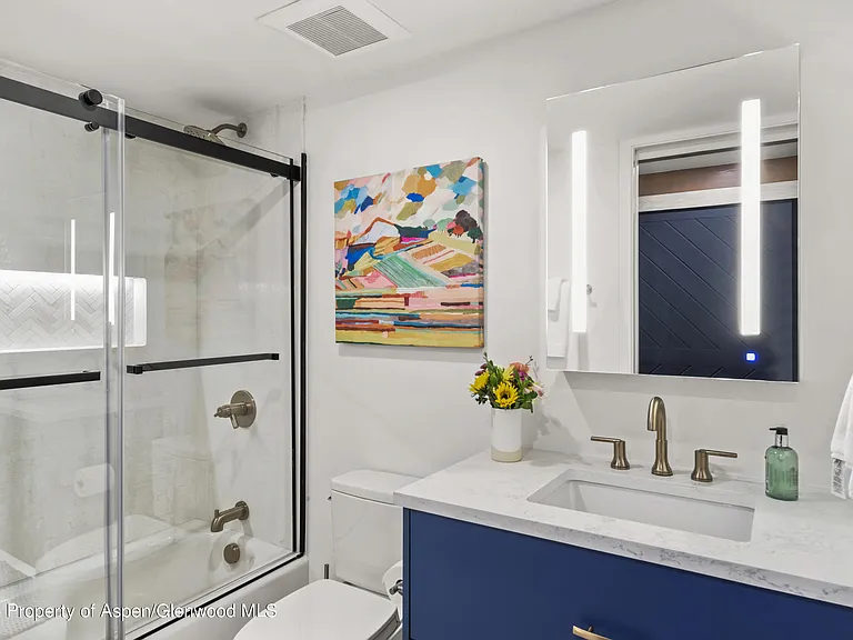 901 E Hyman Ave #5 — Photo 8